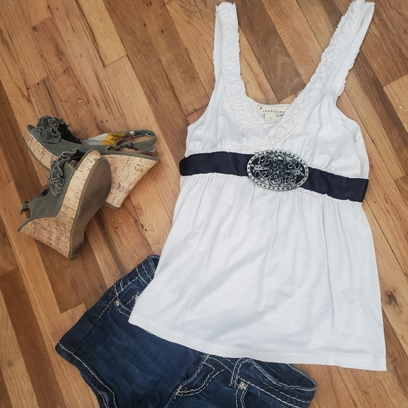 Twenty One Fringe buckle tank Small - Picture 5 of 5